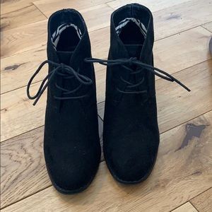 Hot Tomato Suede Booties 8.5